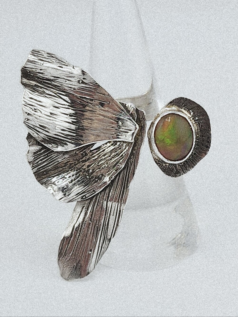 OPAL GEMSTONE BUTTERFLIE RING ADJUSTABLE SIZE FROM 7/9.5 - Picture 4 of 16
